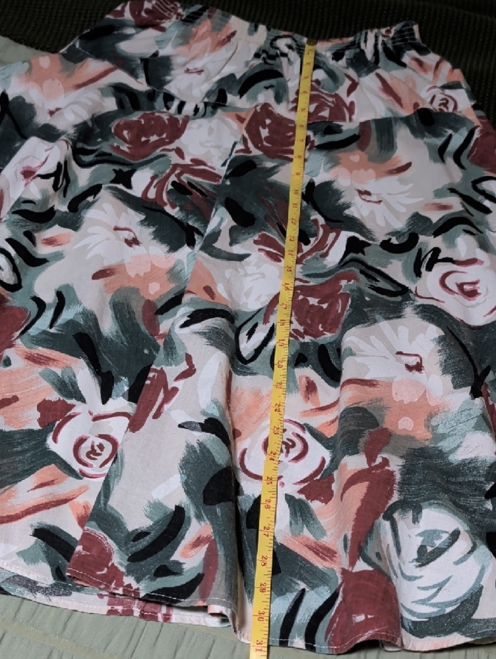 VTG Floral A-Line Midi Skirt in Pink, Green & Cream - Picture 7 of 10